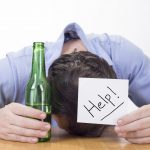 Помощь алкоголикам и наркоманам: Пути восстановления и поддержки